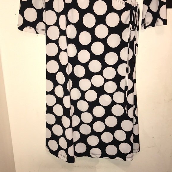 Only 9 Wrapped Dress - Picture 3 of 8